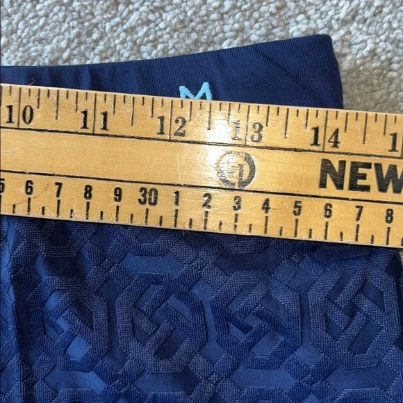 J McLaughlin Navy Agnes Skort Minnie Wave Bubble Size Small - Picture 6 of 7